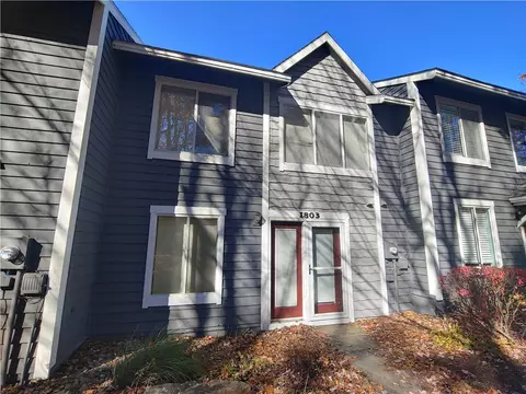 1803 Eagles Ridge Ct, Hidden Valley, PA 15502
