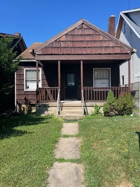 1723 Freeport Rd, New Kensington, PA 15068