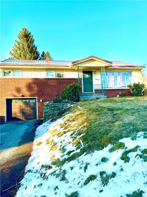 1090 W Union St, Somerset, PA 15501