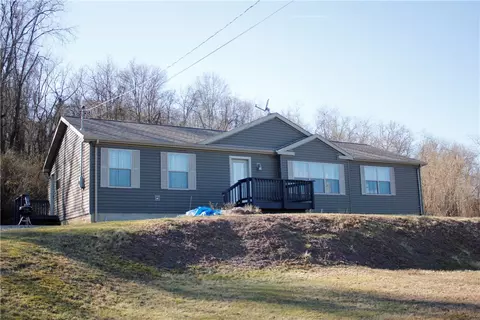 255 Orchard Ln, Freedom, PA 15042