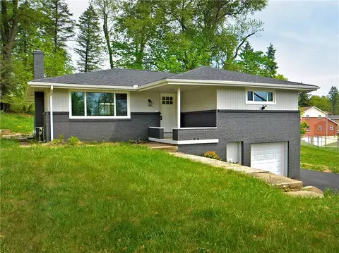 12325 Maple Ln, North Huntingdon, PA 15642