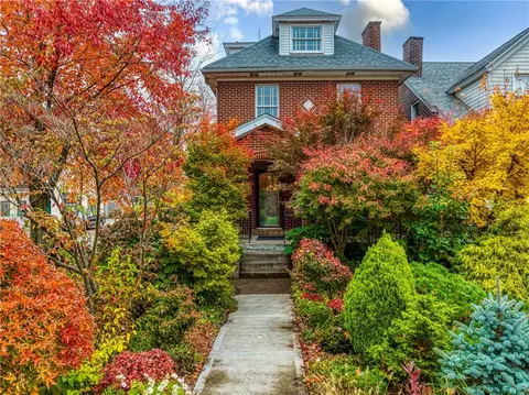 701 S Braddock Ave, Pittsburgh, PA 15221
