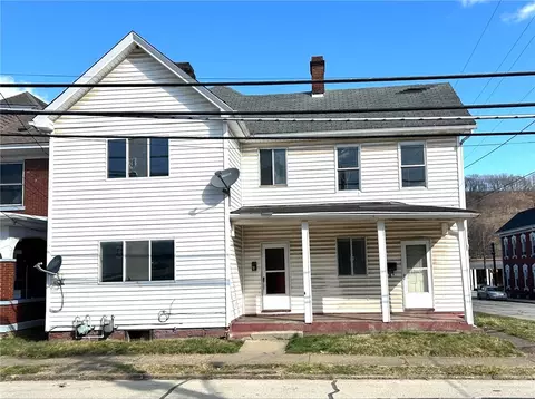 901 Chess St, Monongahela, PA 15063