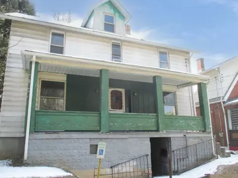 604 Church St, Elizabeth, PA 15037