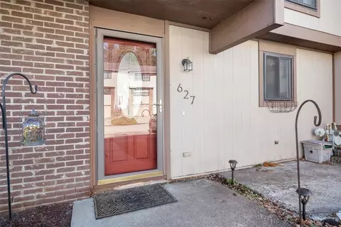 627 Deer Watch Rd, Bridgeville, PA 15017