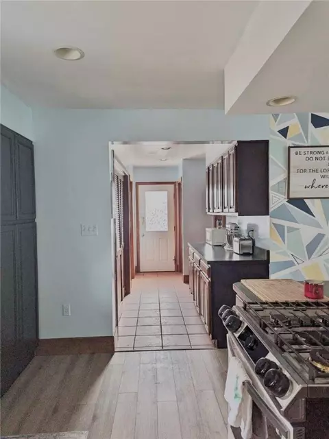 19 E 2nd Ave, Latrobe, PA 15650 photo 17