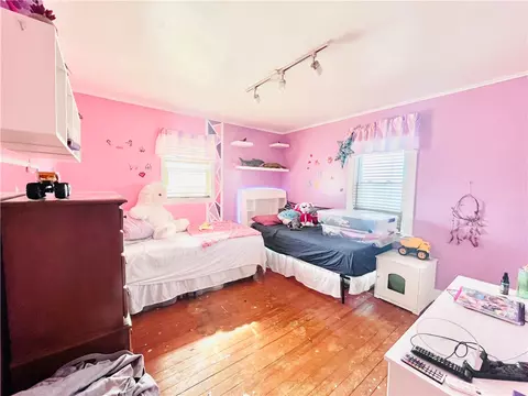 19 E 2nd Ave, Latrobe, PA 15650 photo 12