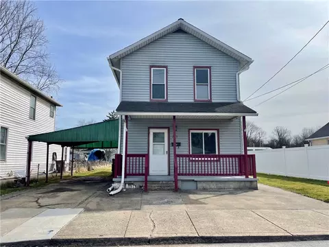 213 S Cedar St, New Castle, PA 16102