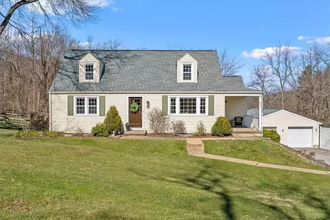 3633 Northfield Dr, Gibsonia, PA 15044