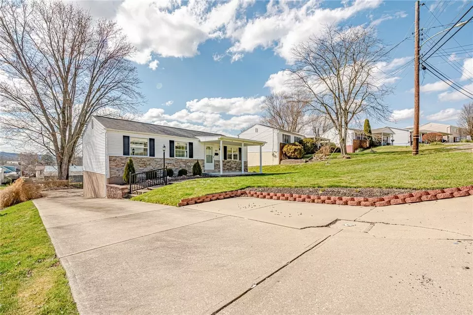 213 Cottonwood, Oakdale, PA 15071 30 Photos Movoto