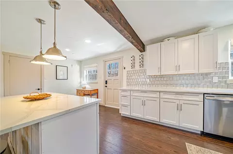 Kitchen - 2120 Ridge Dr, Mars, PA 16046 photo 6 of 8