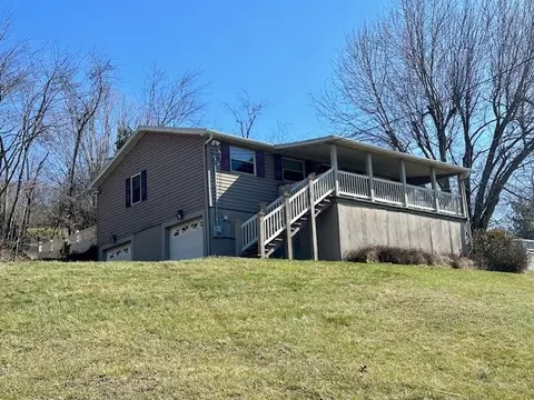 272 Hawthorne Dr, Waynesburg, PA 15370