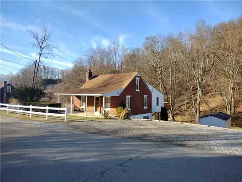 330 Abbe Pl, Delmont, PA 15626