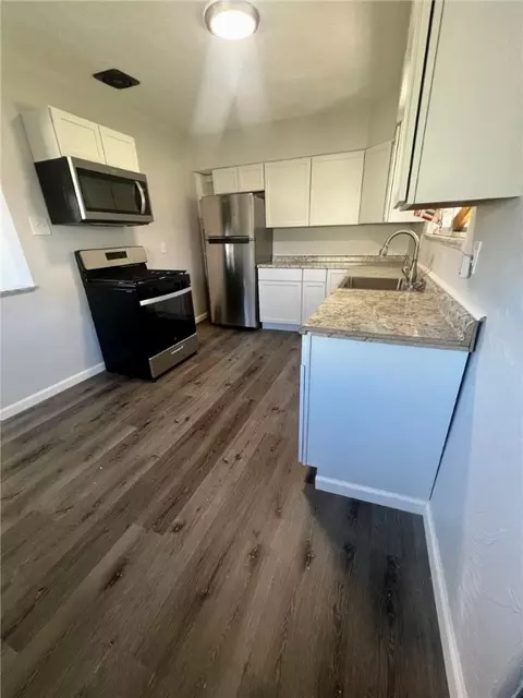 124 Corey Ave, Braddock, PA 15104 photo 6