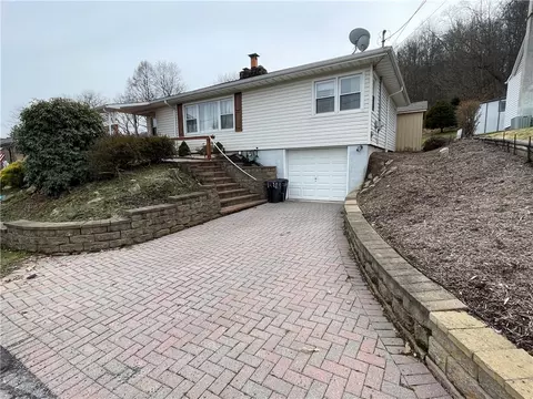 207 Sauers Ave, Johnstown, PA 15906
