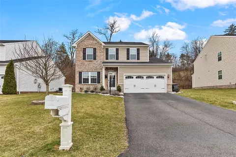 240 Long Ridge Dr, Coraopolis, PA 15108