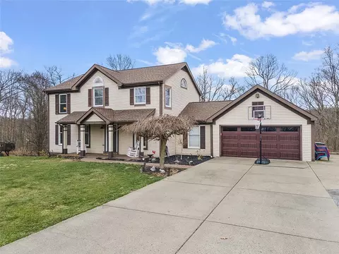4013 Galo Dr, Aliquippa, PA 15001