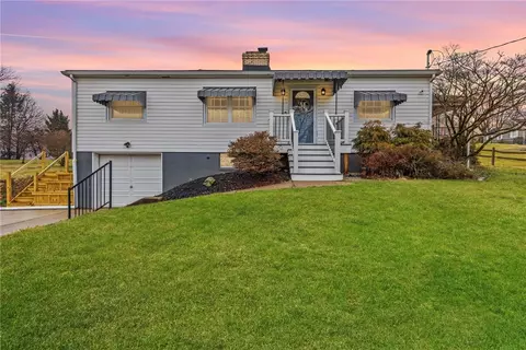 1221 Clay Pike, North Huntingdon, PA 15642