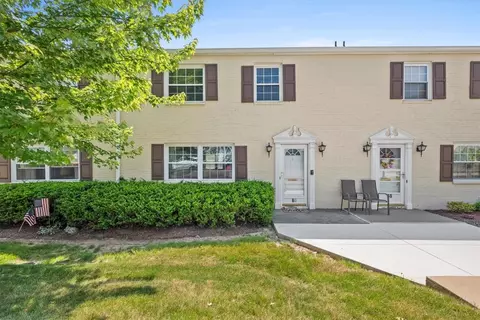 60 Chapel Dr, Pittsburgh, PA 15237