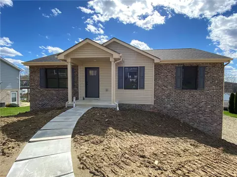 219 Ali Dr, Pleasant Unity, PA 15676