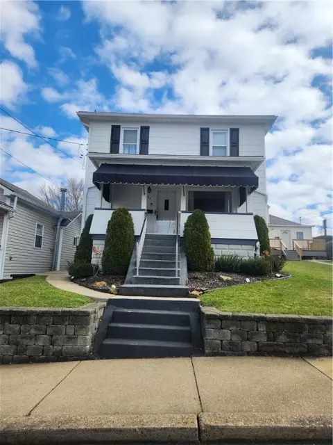 609 Oak St, Vandergrift, PA 15690