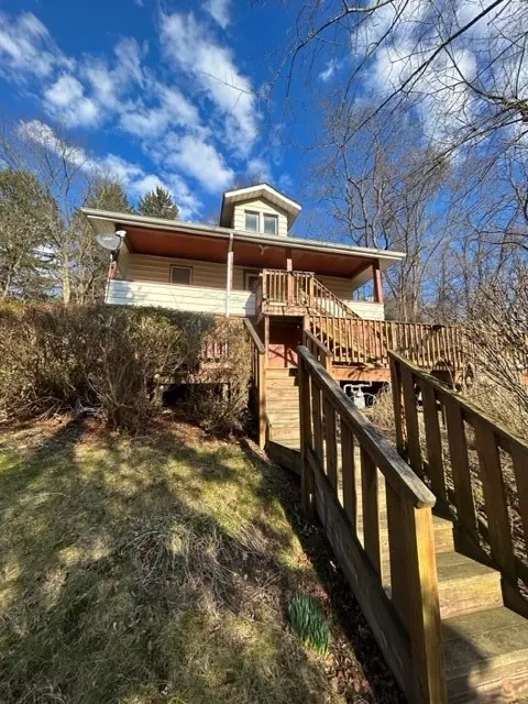 1011 Old Coal Hollow Rd, Verona, PA 15147