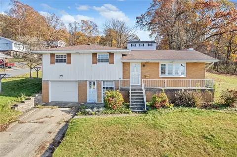 520 E 4th Ave, Derry, PA 15627