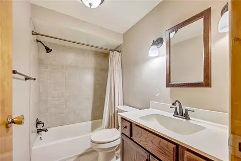 Bath - 520 E 4th Ave, Derry, PA 15627 photo 2 of 2