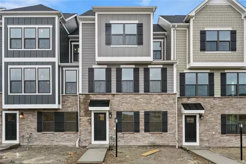 102 Crab Apple Way, Coraopolis, PA 15108