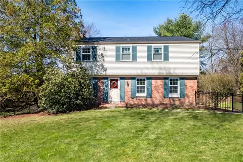 2537 Matterhorn Dr, Wexford, PA 15090