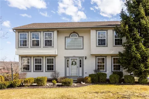 14 Elkie Dr, Washington, PA 15301