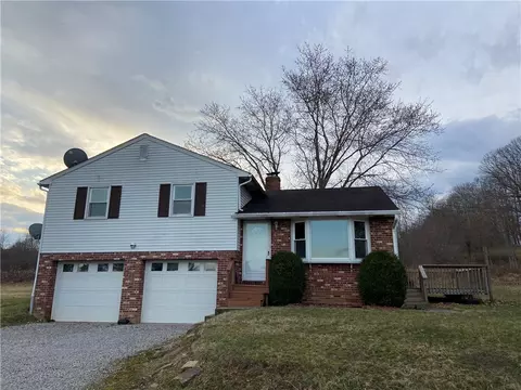 413 N Ash Ave, Parker, PA 16049