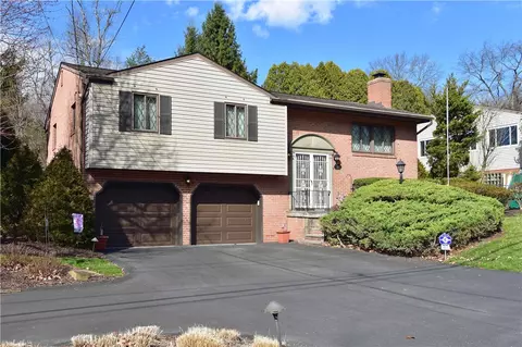 413 Thompson Run Rd, Pittsburgh, PA 15237