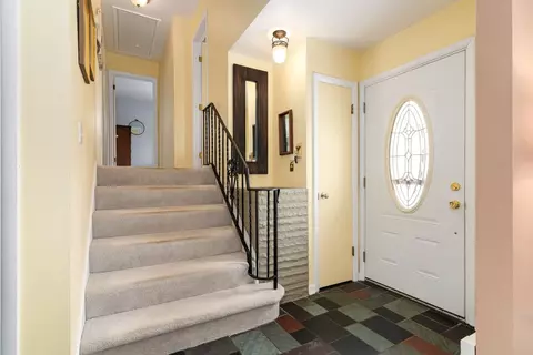 113 Terry Ln, Monaca, PA 15061 photo 2