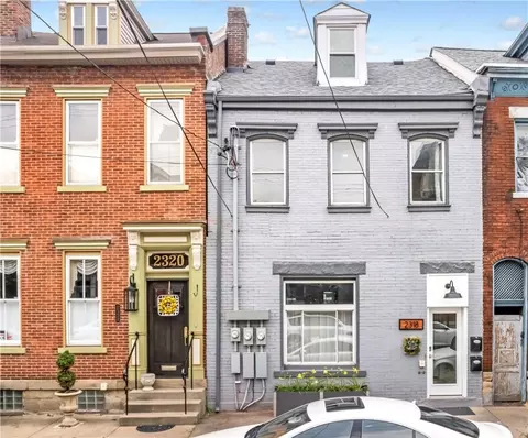 2318 Sarah St, Pittsburgh, PA 15203