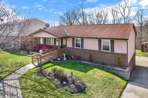 147 Macbeth Dr, New Kensington, PA 15068
