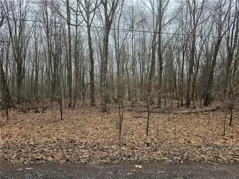 29 East Fairway Road, Central City, PA 15926