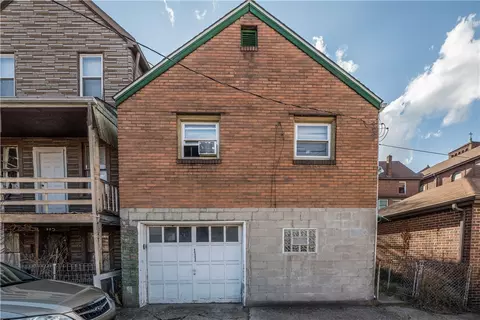 110 Hazel Aly, Duquesne, PA 15110