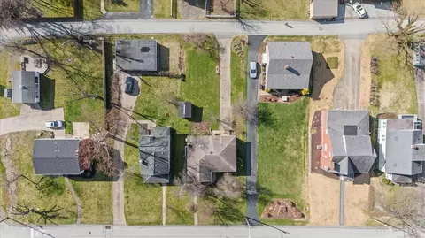 View/Area - 1716 8th St, Irwin, PA 15642 photo 2 of 3