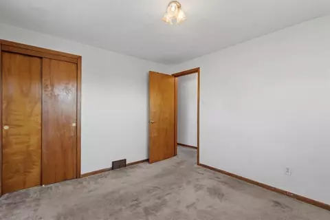 Bedroom - 1716 8th St, Irwin, PA 15642 photo 2 of 4