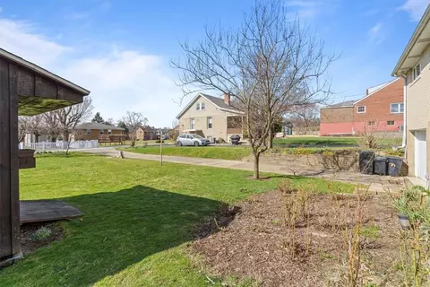 Exterior - 1716 8th St, Irwin, PA 15642 photo 6 of 9