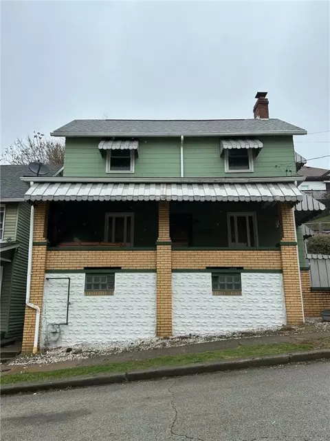 263 Siberian Ave, Leechburg, PA 15656
