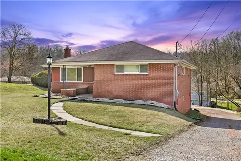 12420 Adams, Irwin, PA 15642