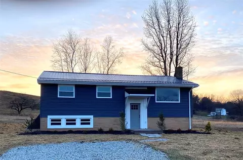 949 Fenton Rd, Indiana, PA 15701