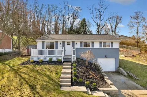 236 Larue Dr, Coraopolis, PA 15108