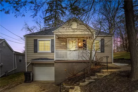 2936 Idaho Ave, Bethel Park, PA 15102