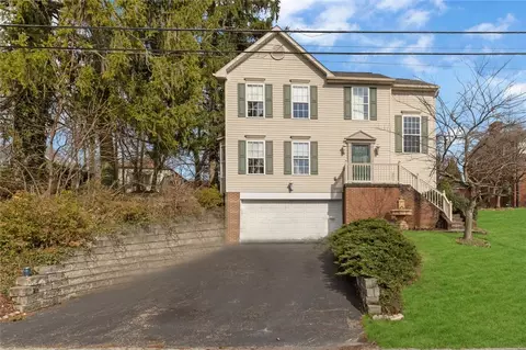9 Cabindale Dr, Mckees Rocks, PA 15136