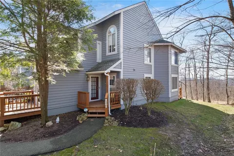 2001 S Ridge Ter, Hidden Valley, PA 15502