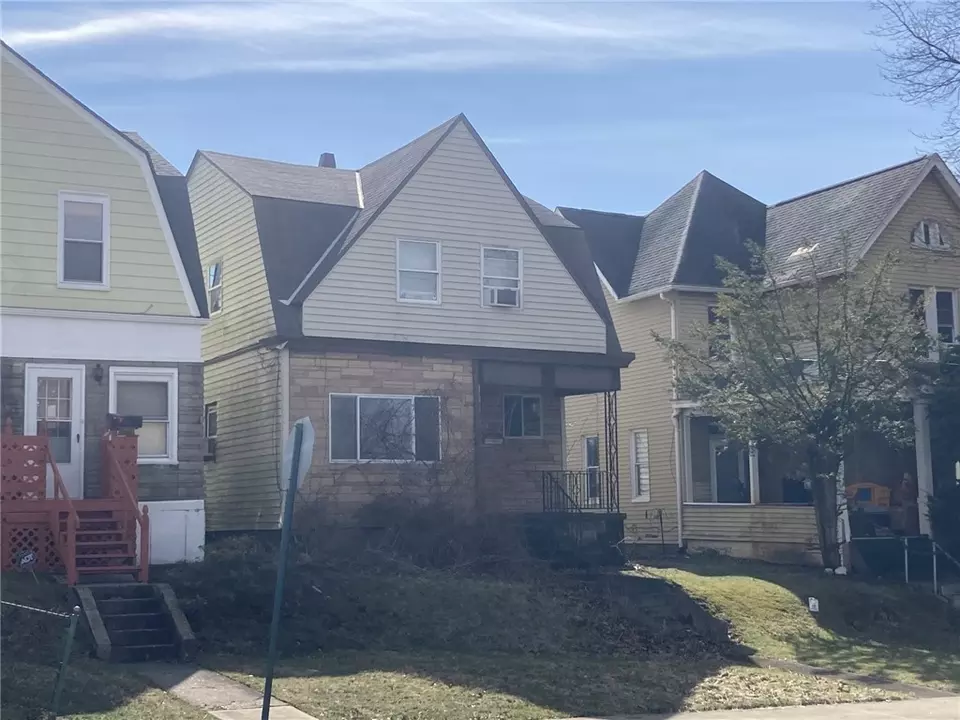 1003 Broadway St, East Mc Keesport, PA 15035 13 Photos Movoto