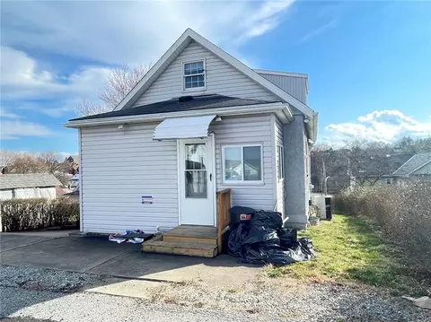 521 Wylie Ave, Clairton, PA 15025